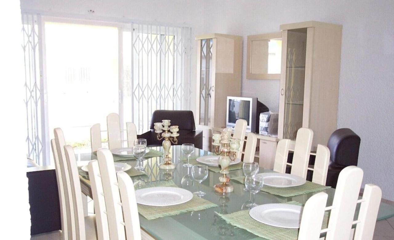 Lovely Apartment In Flic En Flac, Close To The Beach And All Amenities. Exterior foto
