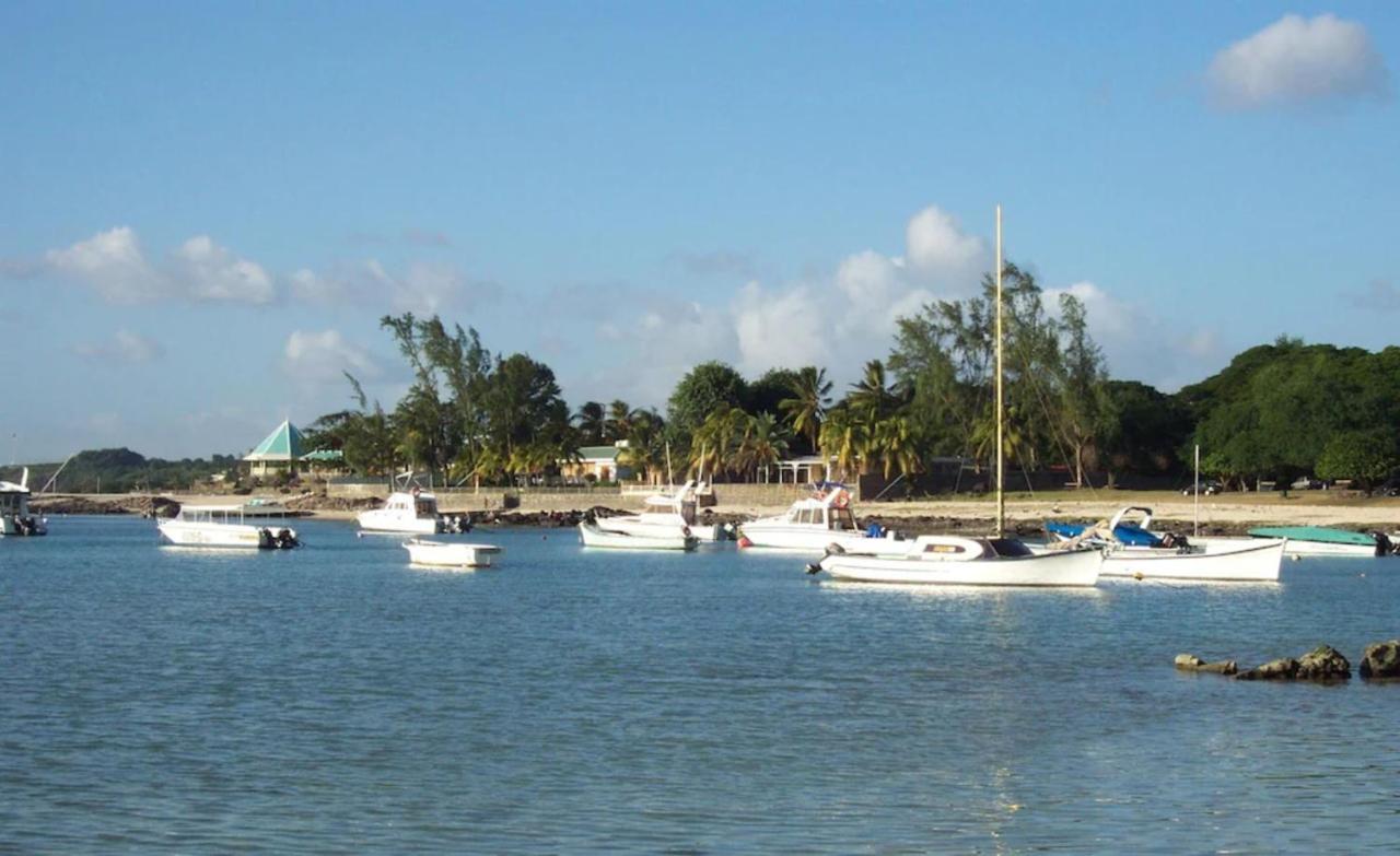 Lovely Apartment In Flic En Flac, Close To The Beach And All Amenities. Exterior foto