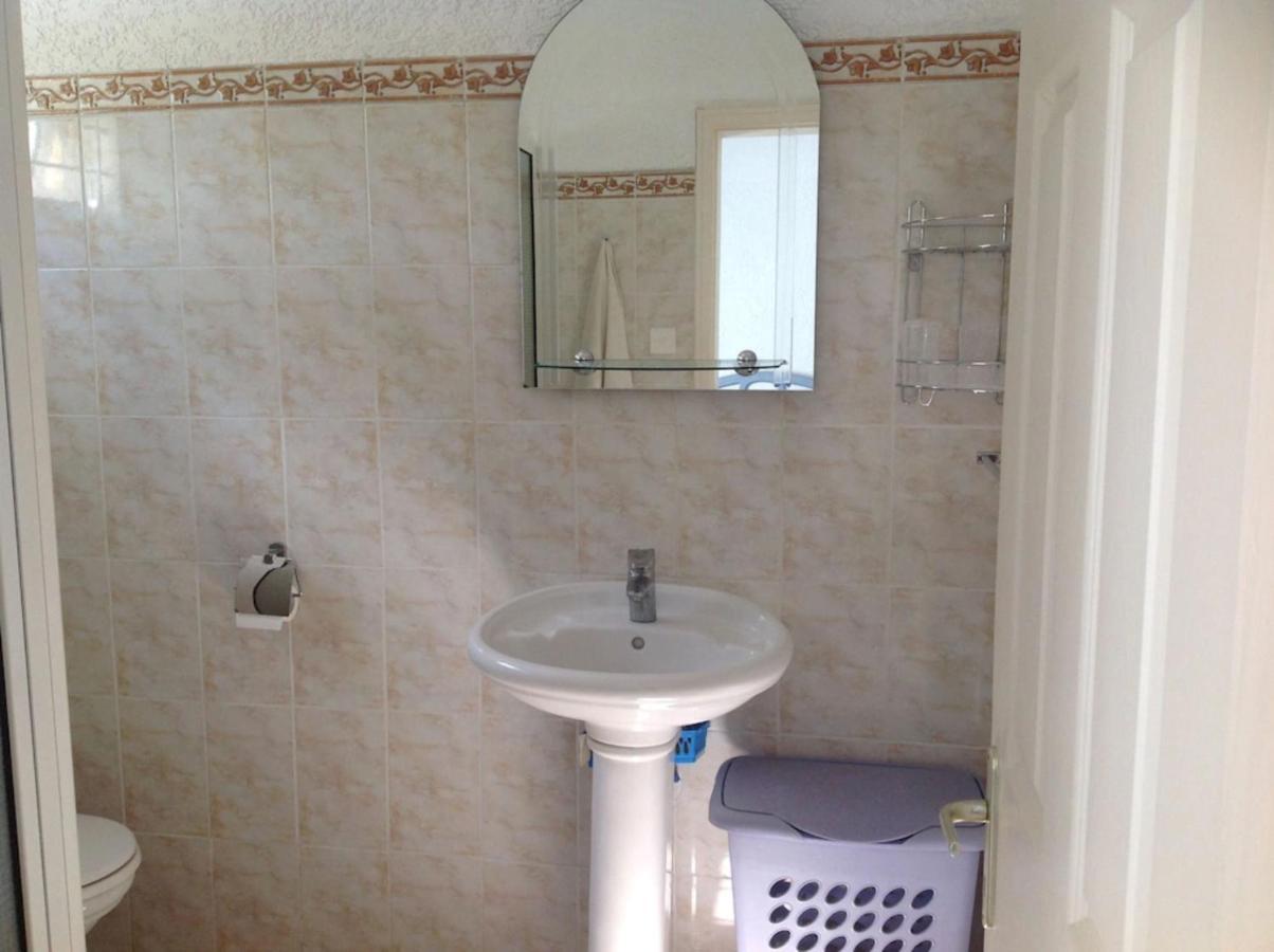 Lovely Apartment In Flic En Flac, Close To The Beach And All Amenities. Exterior foto
